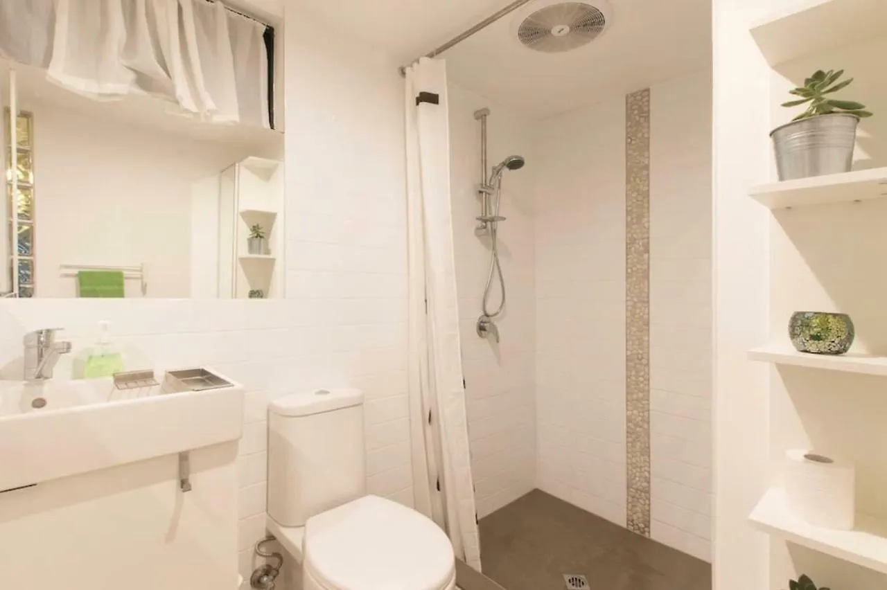 Funky, Central Studio Noosa Apartment